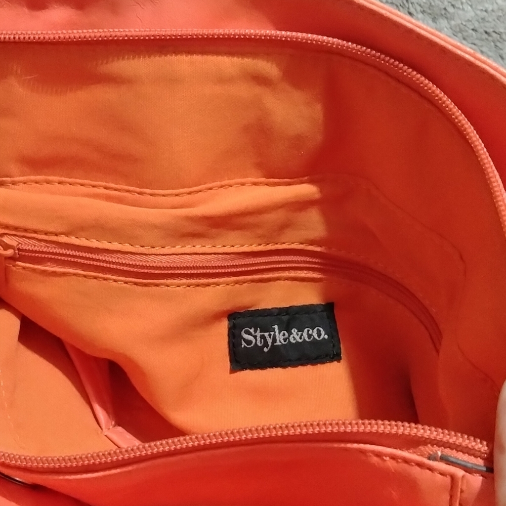 Style & Co. - Picture 6 of 7